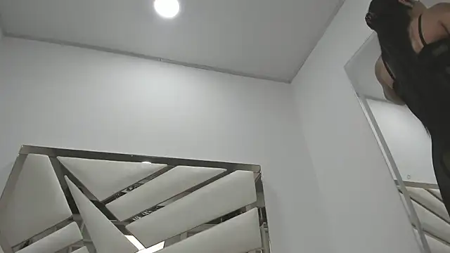 Naughty  Mom online show from 7, 3, 2025