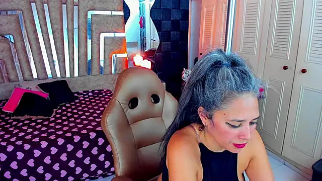 Snapshot of cute_sassy chatting on 28, 4, 2026 cute sassy online show from 28, 4, 2026
