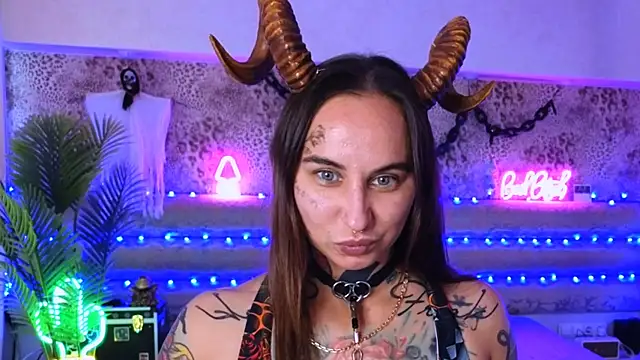 Cool Freak  online show from 21, 9, 2025