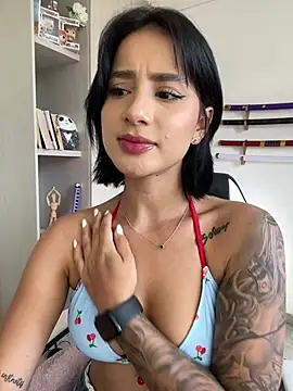 Snapshot of Ale_Lewis chatting on 14, 12, 2024 Ale Lewis online show from 14, 12, 2024