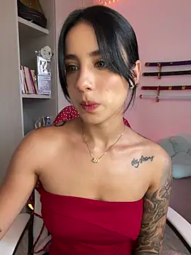 Snapshot of Ale_Lewis chatting on 1, 3, 2025 Ale Lewis online show from 1, 3, 2025