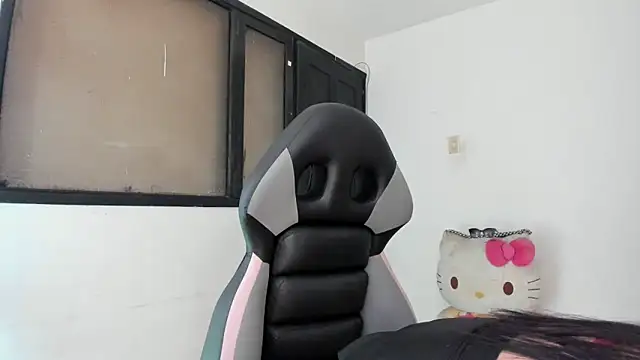 smile sweetpao online show from 14, 2, 2025