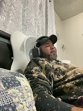 Snapshot of Cristian-Brayan chatting on 31, 10, 2025 Cristian-Brayan online show from 31, 10, 2025