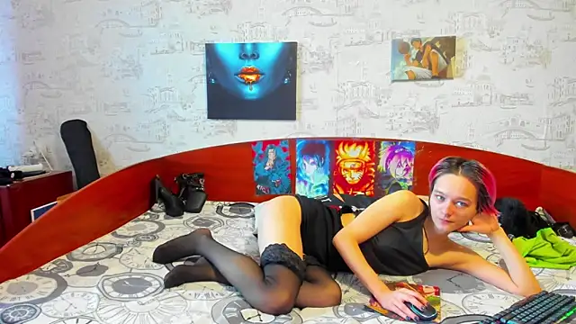 KagamiTayga online show from 10, 2, 2025