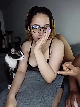 Snapshot of OMG_Darling chatting on 21, 5, 2026 OMG Darling online show from 21, 5, 2026