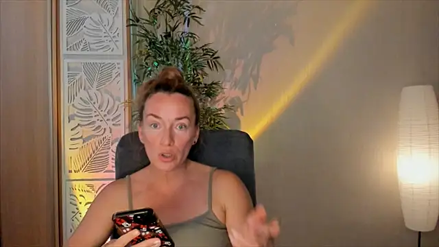 Snapshot of RebeccaMartinez chatting on 14, 7, 2026 RebeccaMartinez online show from 14, 7, 2026