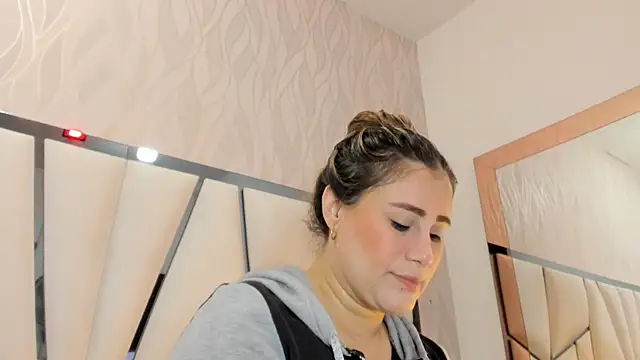 kimberly7  online show from 30, 10, 2025