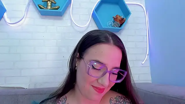 DEVA BLUE  online show from 30, 1, 2025