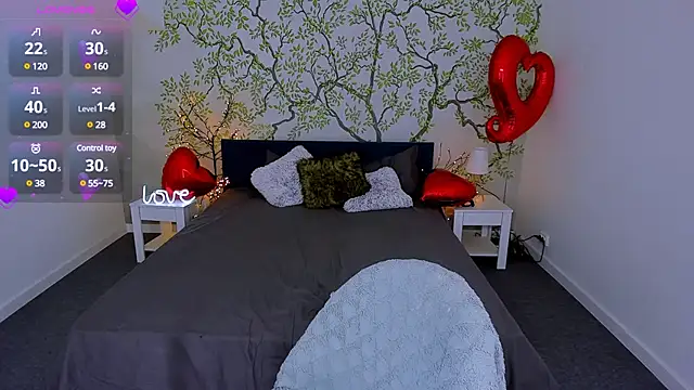 Snapshot of JeannieFox_ chatting on 13, 2, 2025 JeannieFox online show from 13, 2, 2025