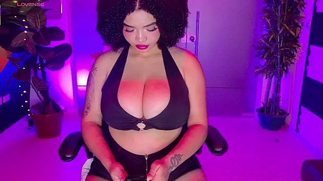 MalaikaBrown online show from 12, 11, 2025