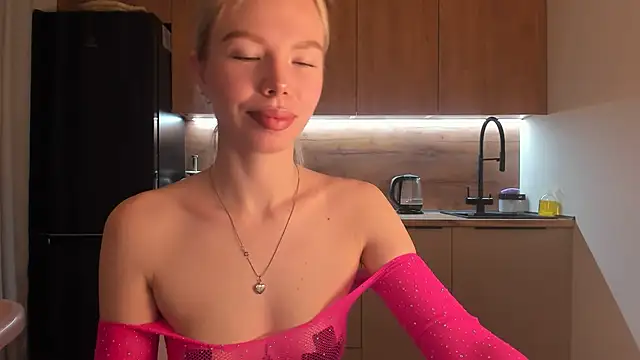 Olivia Bells online show from 25, 2, 2025