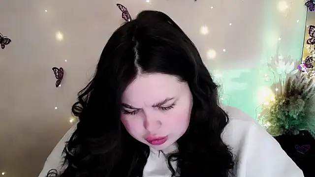 Snapshot of Emily_Mo chatting on 3, 2, 2026 Emily Mo online show from 3, 2, 2026