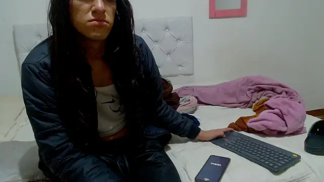 Snapshot of sweet1Girl chatting on 19, 7, 2026 sweet1Girl online show from 19, 7, 2026
