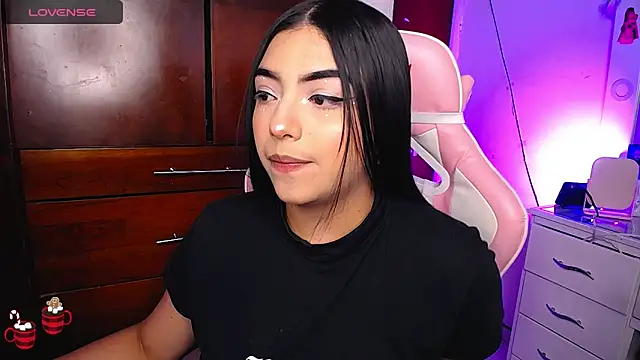 Snapshot of eva_six chatting on 6, 1, 2025 eva six online show from 6, 1, 2025