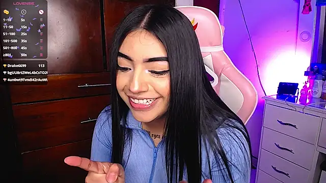 Snapshot of eva_six chatting on 5, 3, 2025 eva six online show from 5, 3, 2025