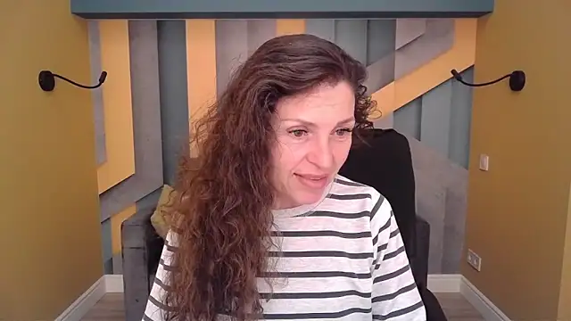 EllaLong online show from 14, 4, 2026