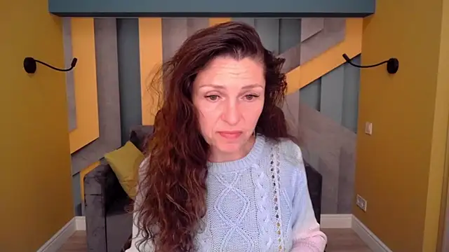 Snapshot of EllaLong chatting on 22, 4, 2026 EllaLong online show from 22, 4, 2026