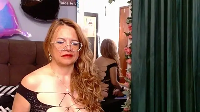 Snapshot of RubyWatson50 chatting on 19, 12, 2025 RubyWatson50 online show from 19, 12, 2025