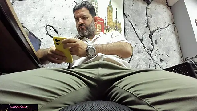 Maxi TheBigDaddy online show from 7, 11, 2025