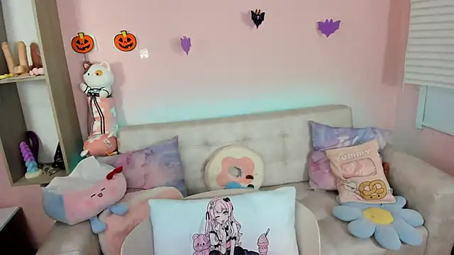 tinysara online show from 5, 10, 2025