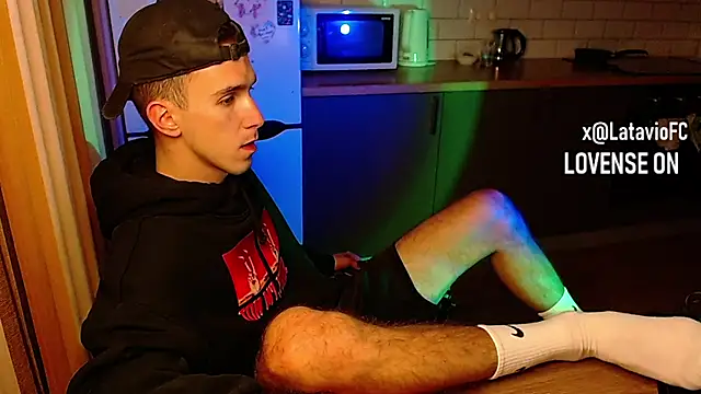 Snapshot of Midnighter_ chatting on 25, 9, 2025 Midnighter online show from 25, 9, 2025