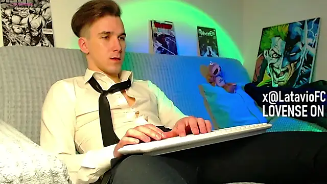 Snapshot of Midnighter_ chatting on 27, 5, 2026 Midnighter online show from 27, 5, 2026