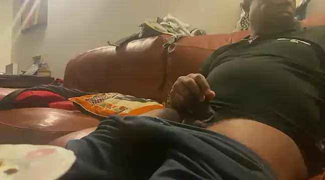 Snapshot of okaono20 chatting on 5, 1, 2025 okaono20 online show from 5, 1, 2025