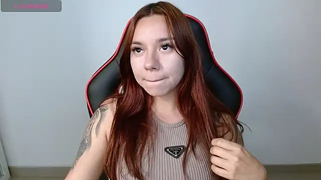 Snapshot of samantha_tattu chatting on 23, 12, 2024 samantha tattu online show from 23, 12, 2024