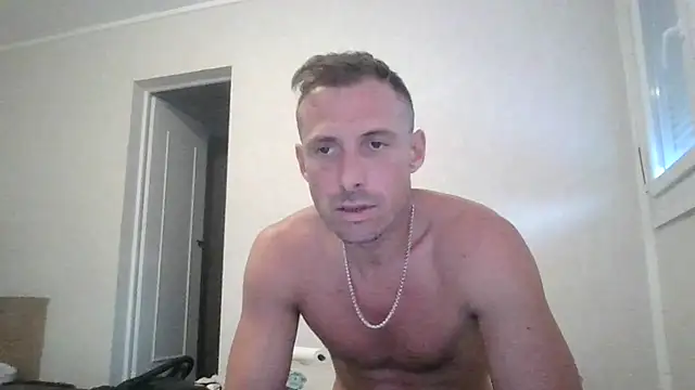Snapshot of sebcucold chatting on 1, 5, 2026 sebcucold online show from 1, 5, 2026