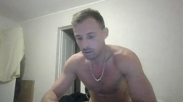 Snapshot of sebcucold chatting on 13, 5, 2026 sebcucold online show from 13, 5, 2026