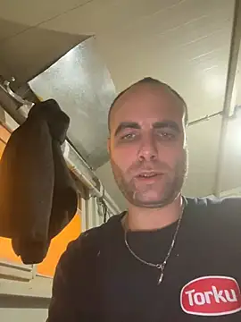 mustican422 online show from 25, 1, 2025