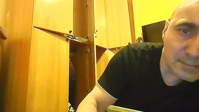 Analove1976 online show from 22, 4, 2026