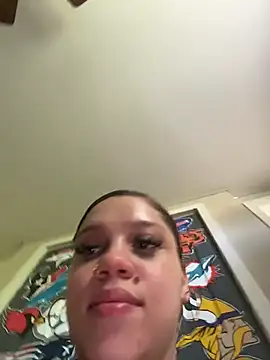 QueenNuttCollector online show from 22, 7, 2026