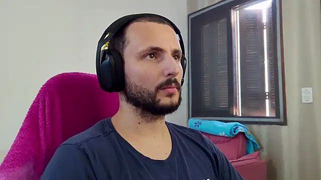 Snapshot of iurytx chatting on 3, 2, 2026 iurytx online show from 3, 2, 2026