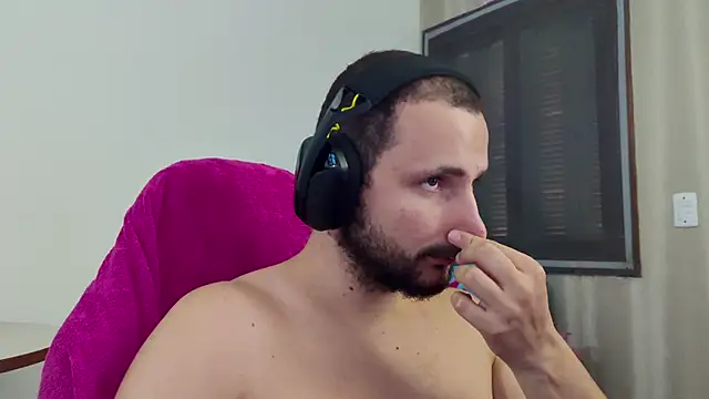 Snapshot of iurytx chatting on 10, 2, 2026 iurytx online show from 10, 2, 2026