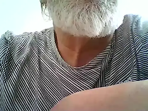 Snapshot of xcimeru chatting on 24, 4, 2026 xcimeru online show from 24, 4, 2026