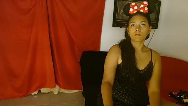 Snapshot of Chiara_petterson chatting on 26, 4, 2026 Chiara petterson online show from 26, 4, 2026