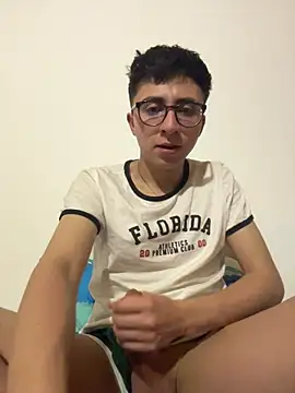 CamiRojas boy online show from 27, 2, 2026