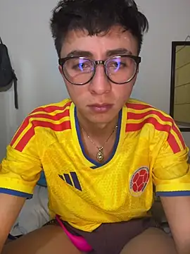 CamiRojas boy online show from 24, 6, 2026