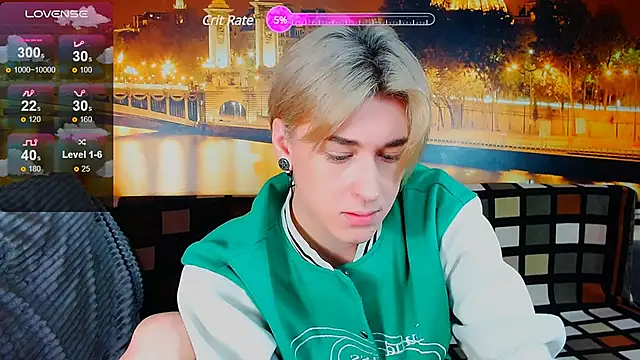 Snapshot of _YummyTony_ chatting on 30, 12, 2024 YummyTony online show from 30, 12, 2024