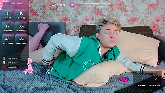 Snapshot of _YummyTony_ chatting on 11, 1, 2025 YummyTony online show from 11, 1, 2025