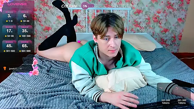 Snapshot of _YummyTony_ chatting on 23, 2, 2025 YummyTony online show from 23, 2, 2025