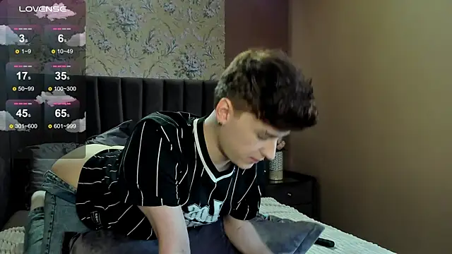 Snapshot of _YummyTony_ chatting on 26, 2, 2026 YummyTony online show from 26, 2, 2026