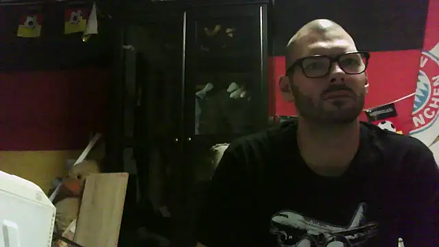 Snapshot of Die-geile-Sau chatting on 26, 10, 2025 Die-geile-Sau online show from 26, 10, 2025