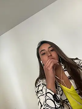 Vaiolet a online show from 3, 7, 2026