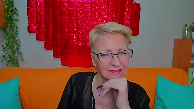 iamyourdream89 online show from 15, 2, 2026