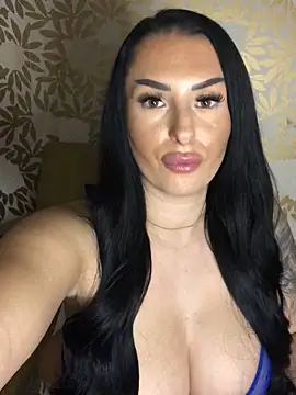 Mia-Bremer online show from 13, 12, 2025