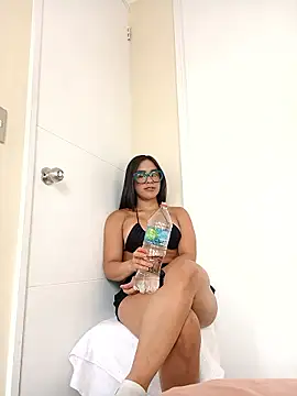 Amber Etan online show from 8, 1, 2026