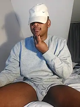 Snapshot of _MAC24k chatting on 4, 10, 2025 MAC24k online show from 4, 10, 2025