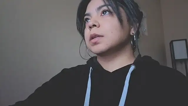 kimmiakiss22 online show from 7, 3, 2025